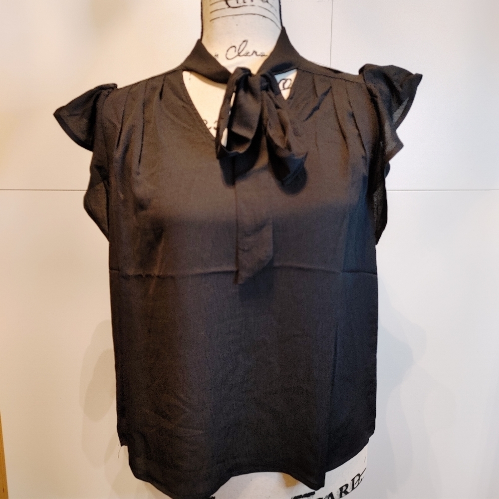 NWT Boutique Black Flutter Sleeve Tie Neck Blouse - Picture 3 of 10